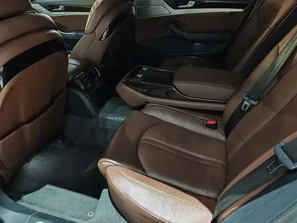 Audi A8 2016