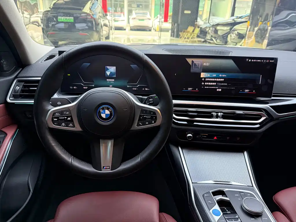 BMW i3 2023 — фото 12