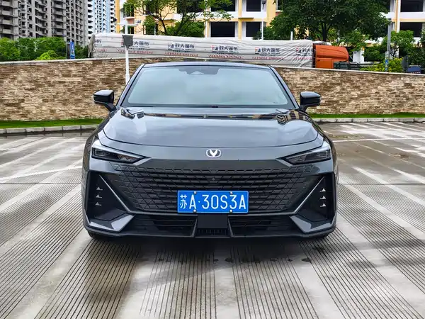 Changan UNI-V 2023