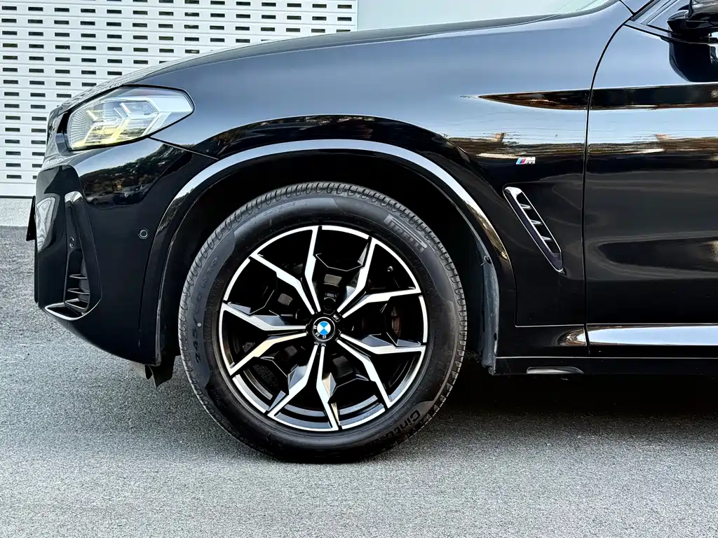BMW X4 2022 — фото 18