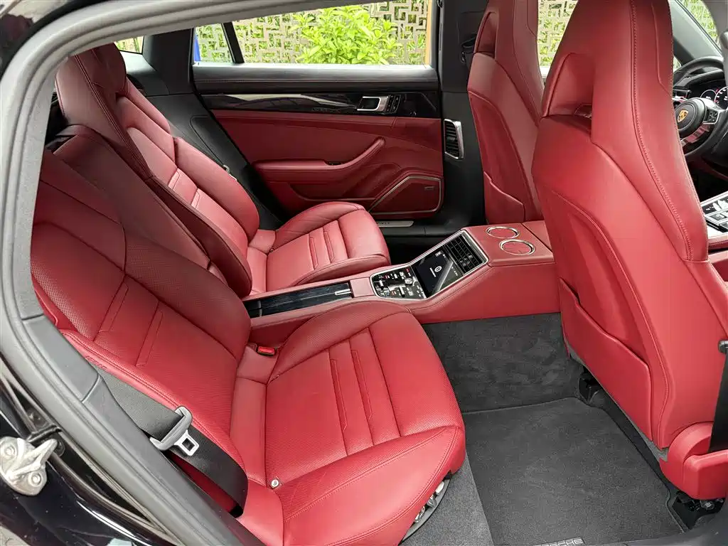 Porsche Panamera 2019 — фото 17