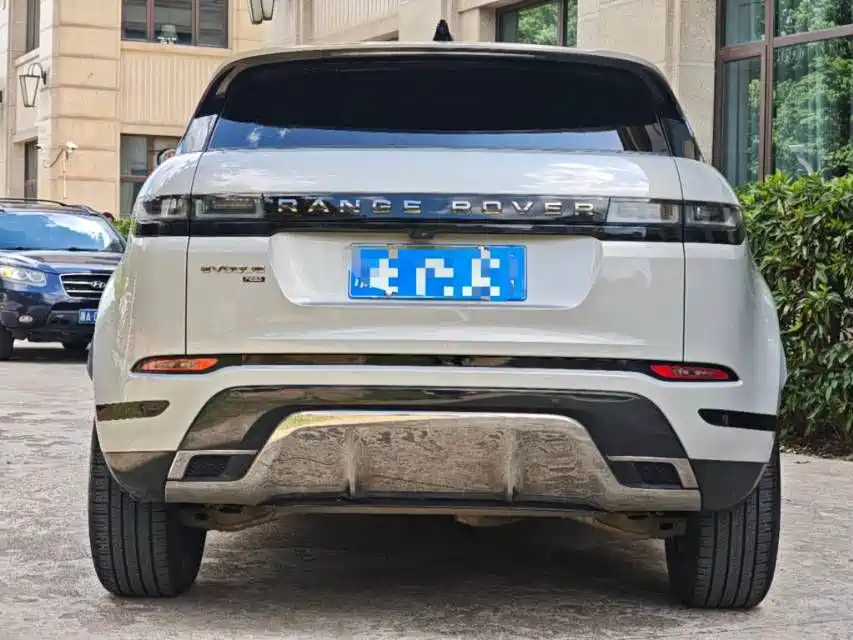 Land Rover Range Rover Evoque 2023 — фото 9