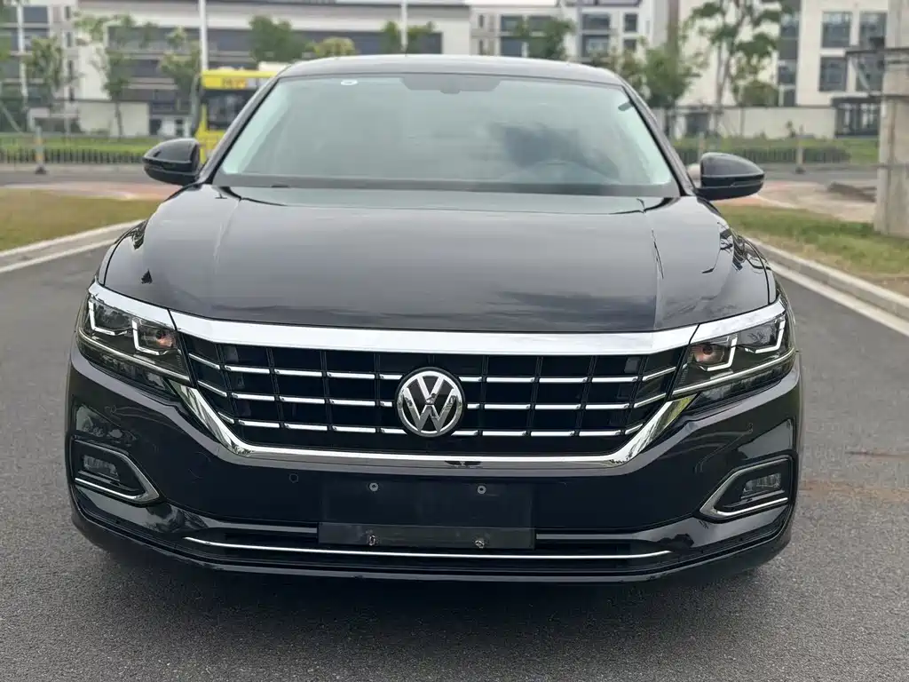 Volkswagen Passat 2019 — фото 2