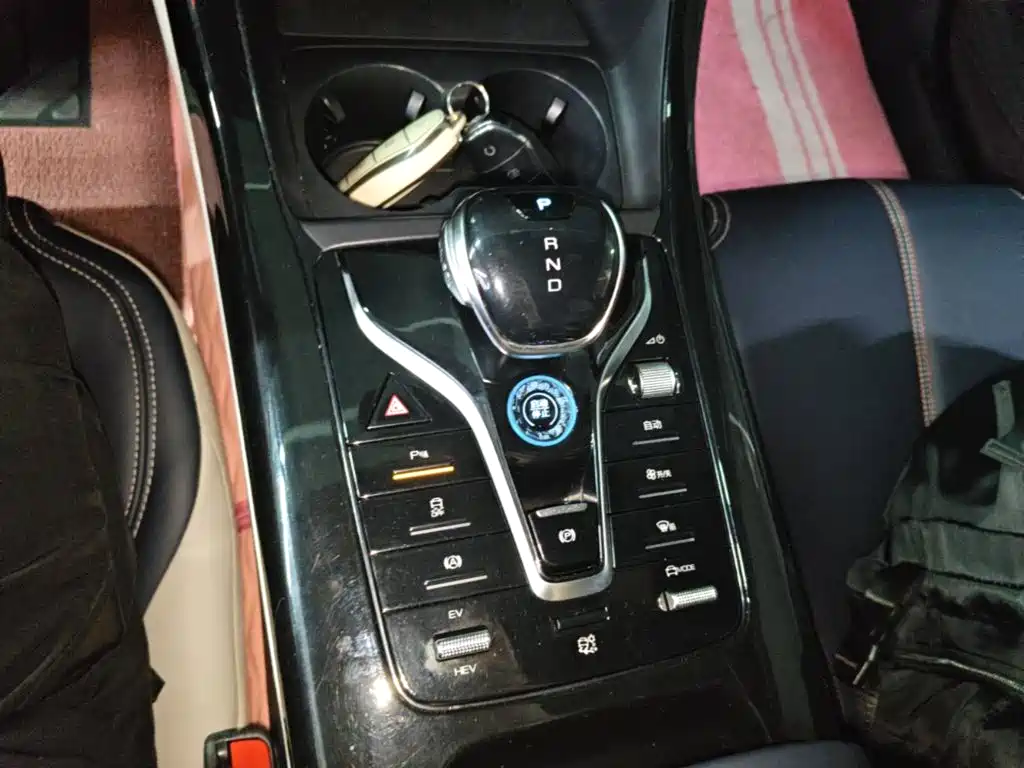 BYD Qin PLUS 2022 — фото 14