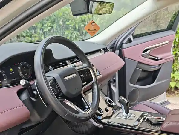 Land Rover Range Rover Evoque 2023