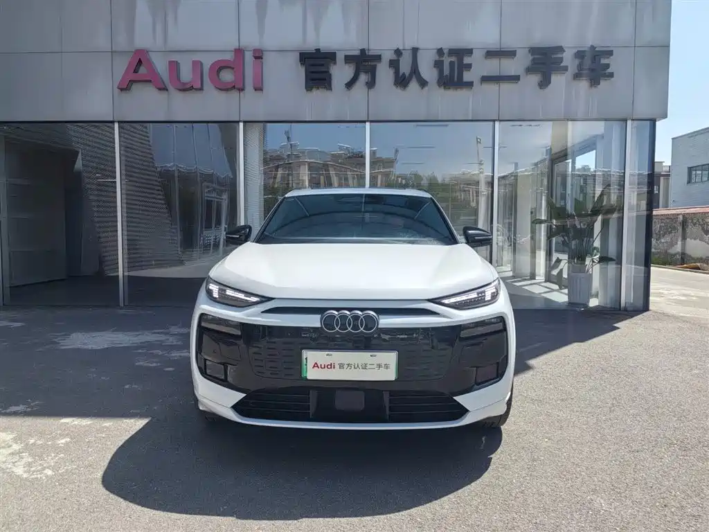 Audi Q6L e-tron 2025 — фото 2