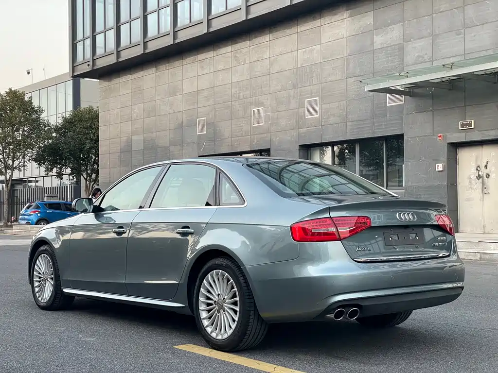 Audi A4L 2015 — фото 15