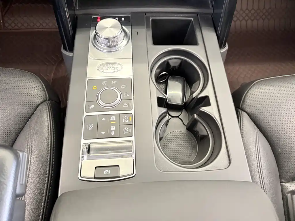 Land Rover Discovery 2017 — фото 16