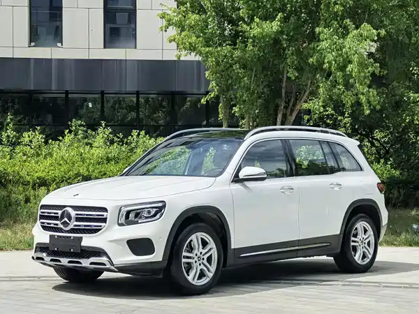 Mercedes-Benz GLB 2023