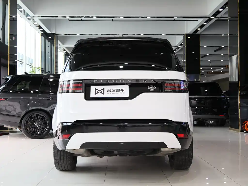 Land Rover Discovery 2022 — фото 16