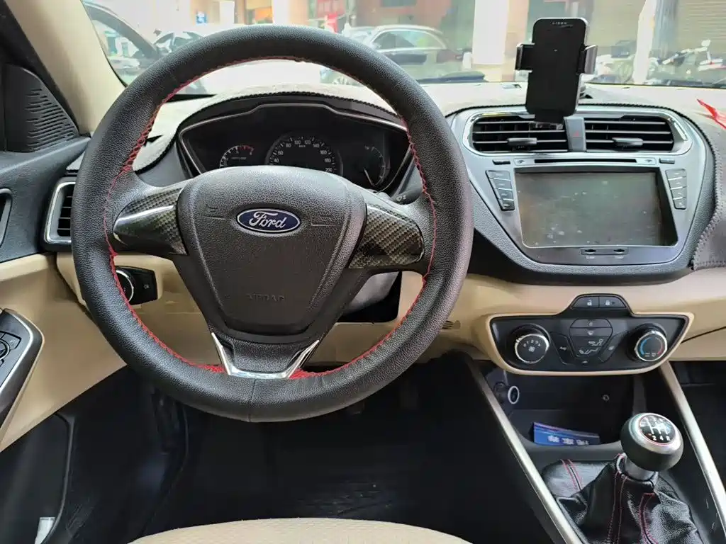 Ford Escort 2016