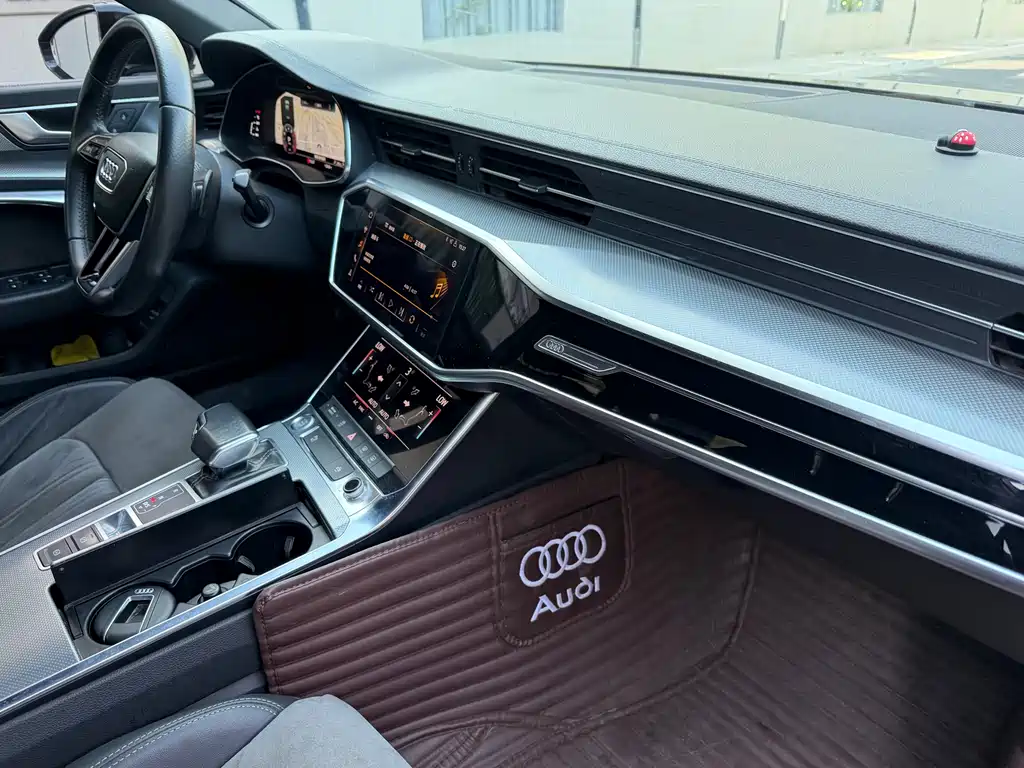 Audi A6L 2019 — фото 10