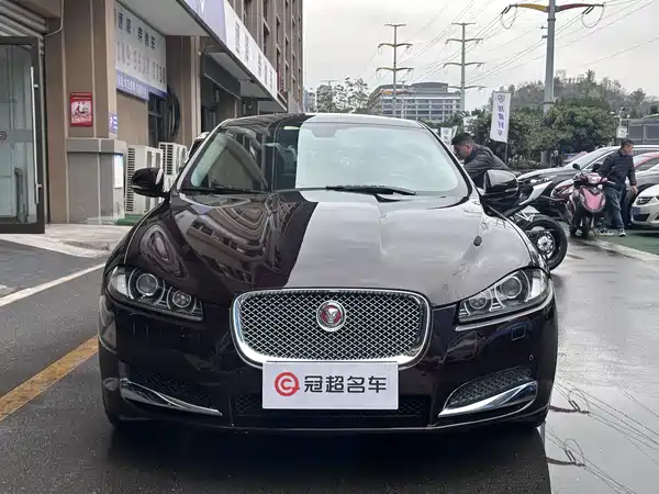 Jaguar XF 2014