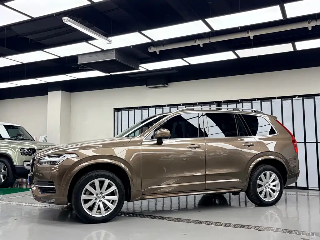 Volvo XC90 2016 — фото 4