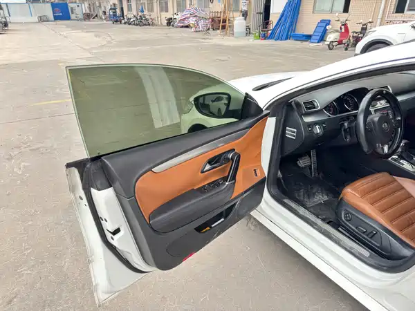 Volkswagen CC 2011