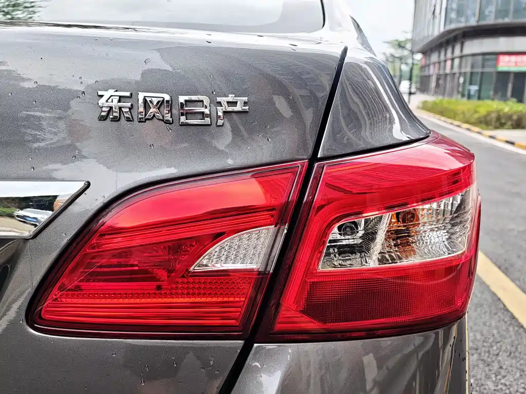 Nissan Sylphy 2020 — фото 33