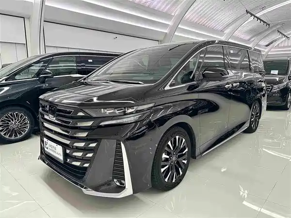 Toyota Vellfire 2023