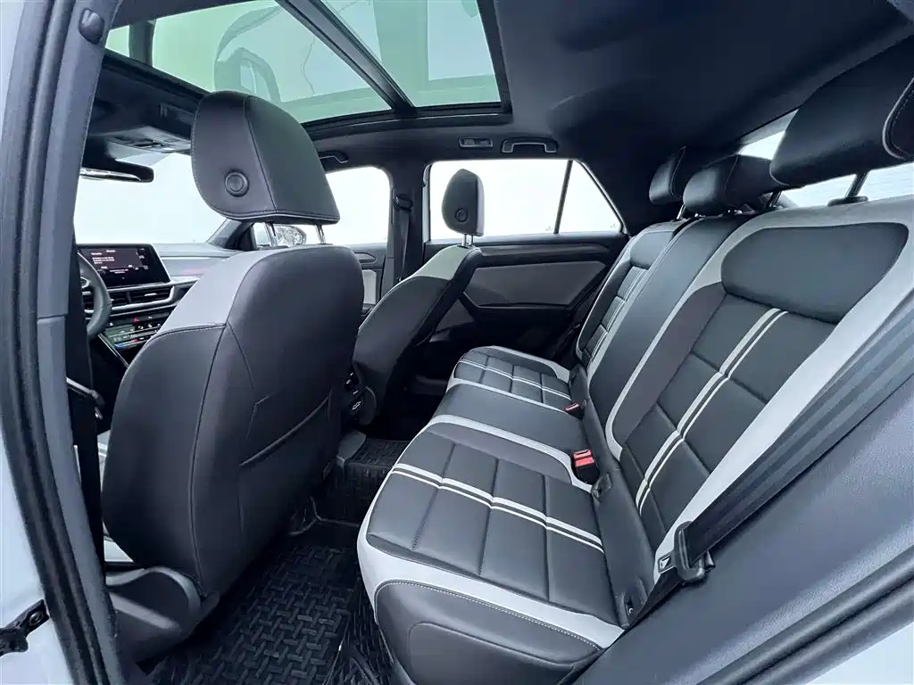 Volkswagen T-Roc 2025 — фото 22