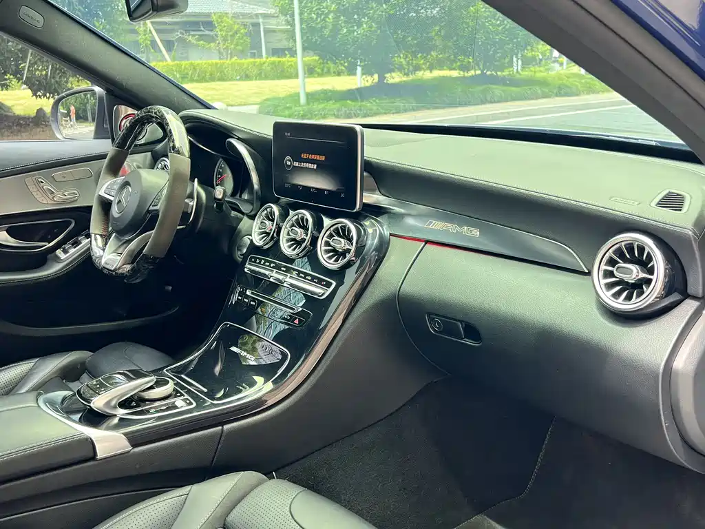 Mercedes-Benz C-Class AMG 2019 — фото 16