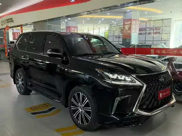 Lexus LX 2019