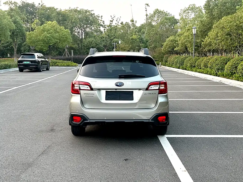 Subaru Outback 2015 — фото 3