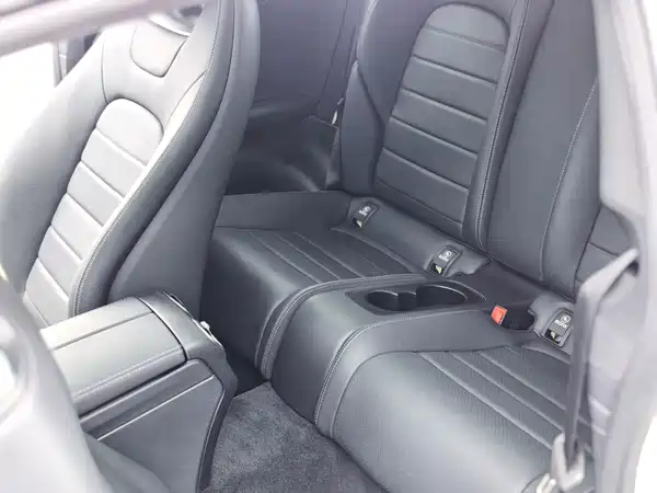 Mercedes-Benz C-Class 2019