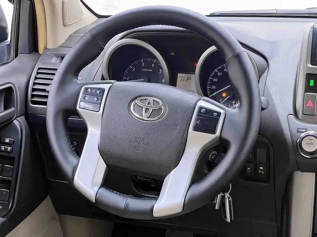 Toyota Prado 2013 — фото 19