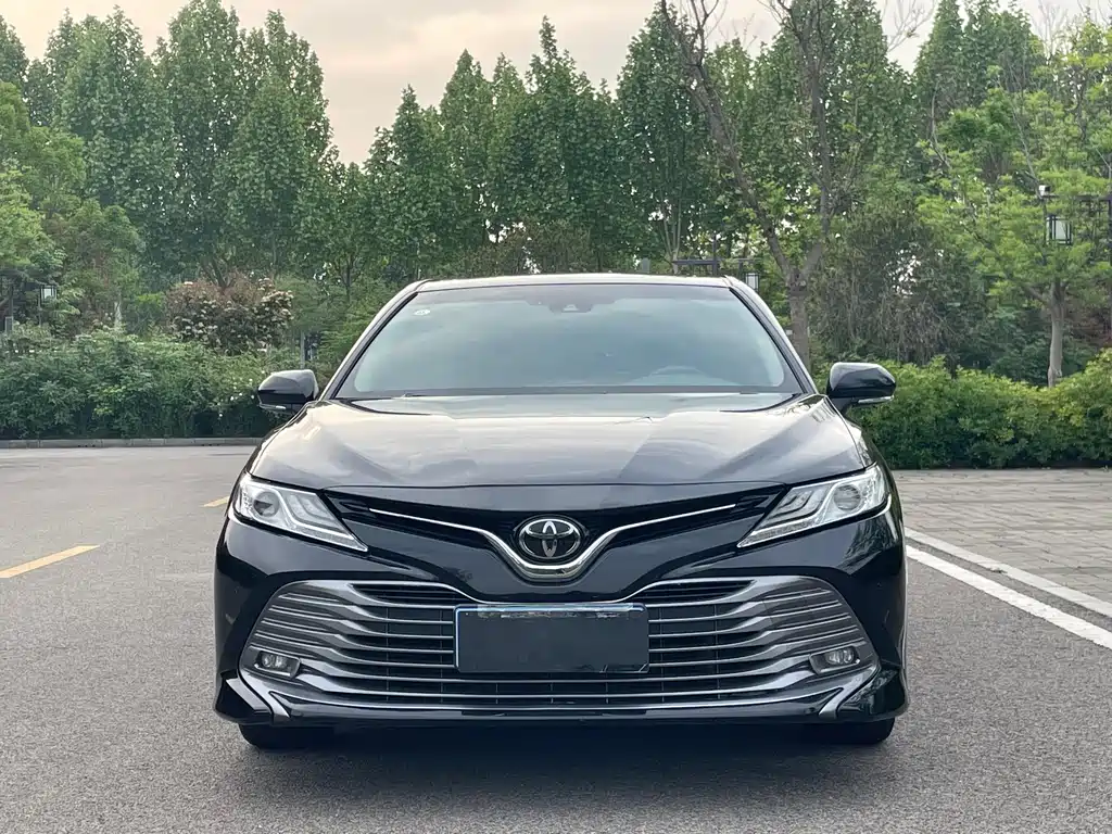 Toyota Camry 2021