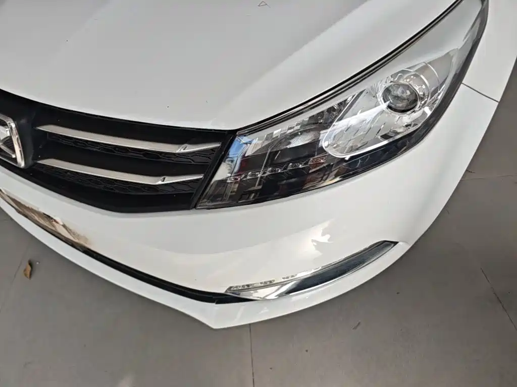 Zotye Z500 2015 — фото 24