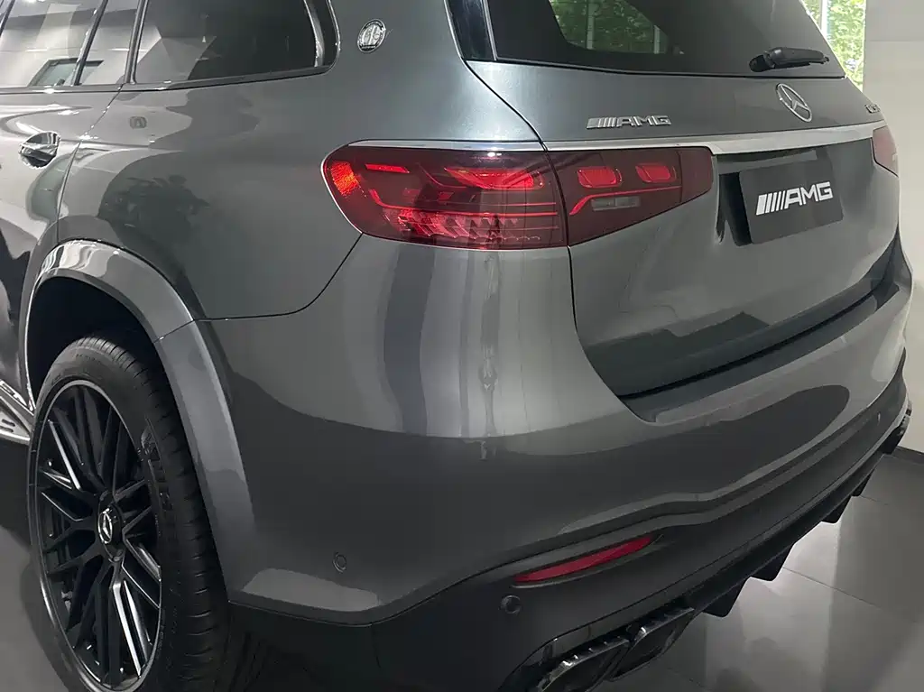 Mercedes-Benz GLS AMG — фото 7