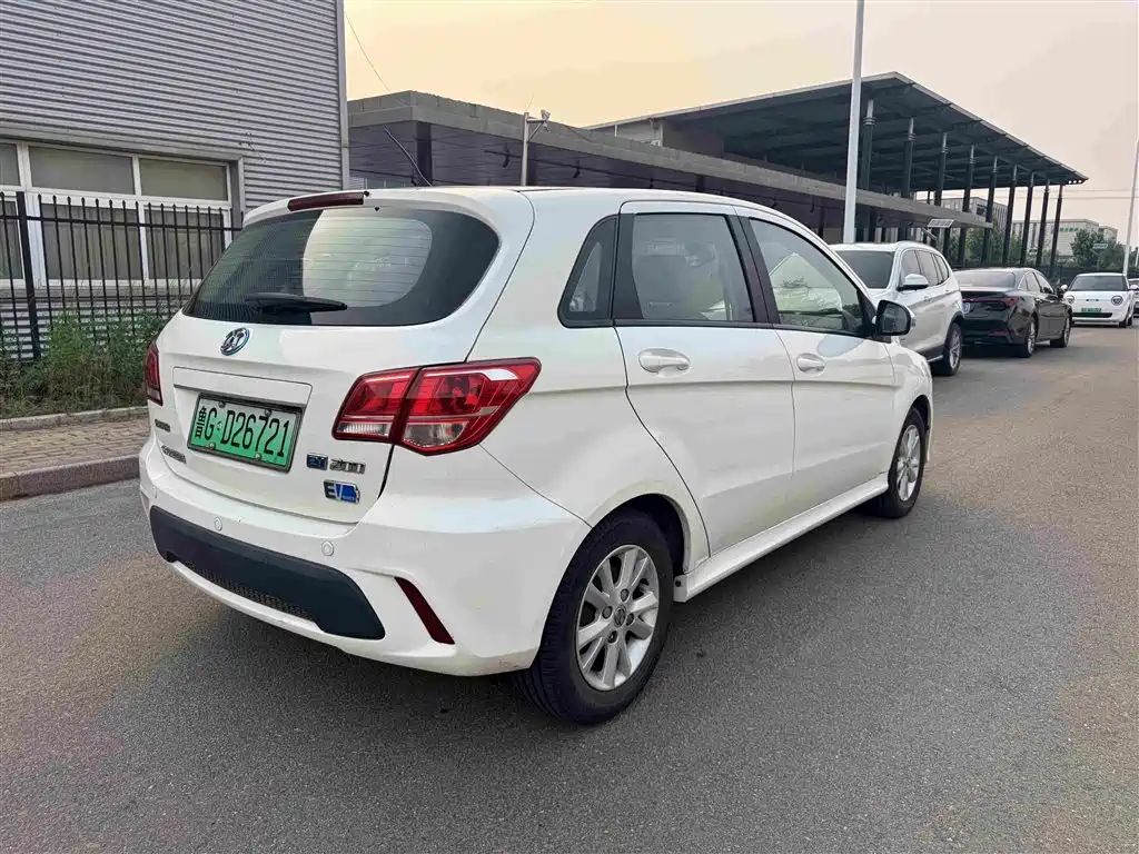 BAIC New Energy EV 2015