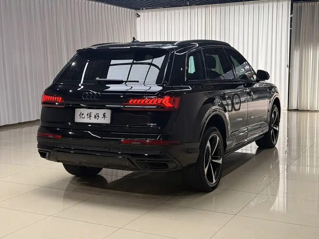 Audi Q7 2022 — фото 9