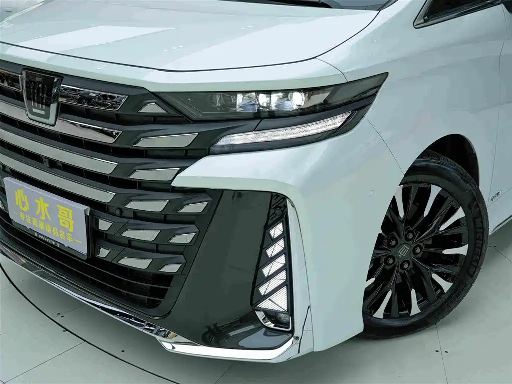 Toyota Vellfire 2025 — фото 22