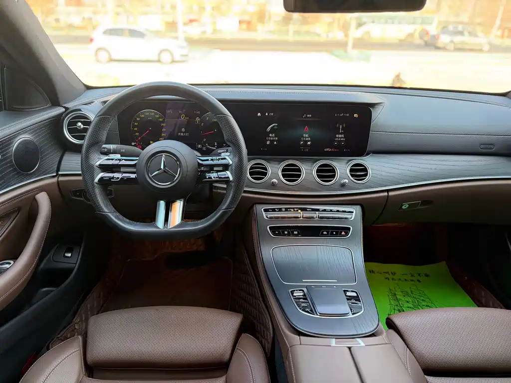Mercedes-Benz E-Class 2022 — фото 4