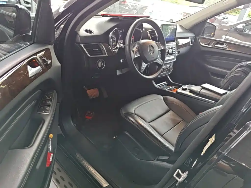 Mercedes-Benz M-Class 2015 — фото 16