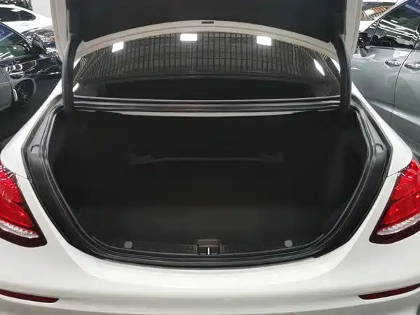 Mercedes-Benz E-Class 2017