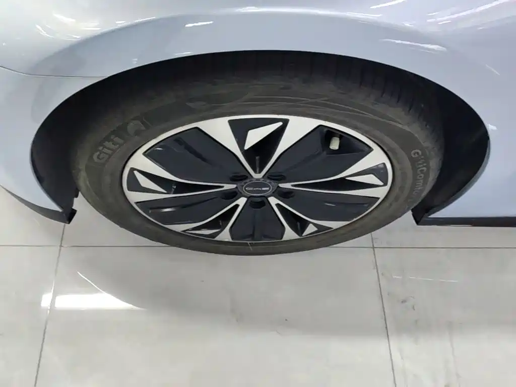 BYD Seal 2022 — фото 23