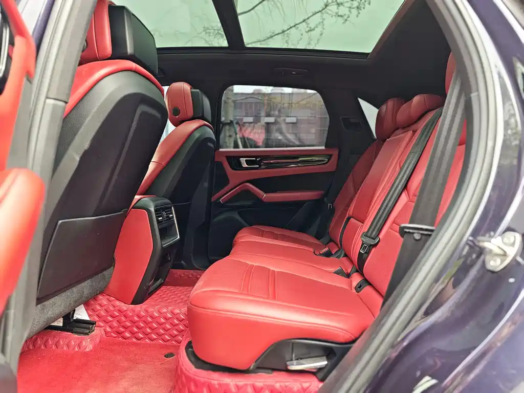 Porsche Cayenne 2019 — фото 14