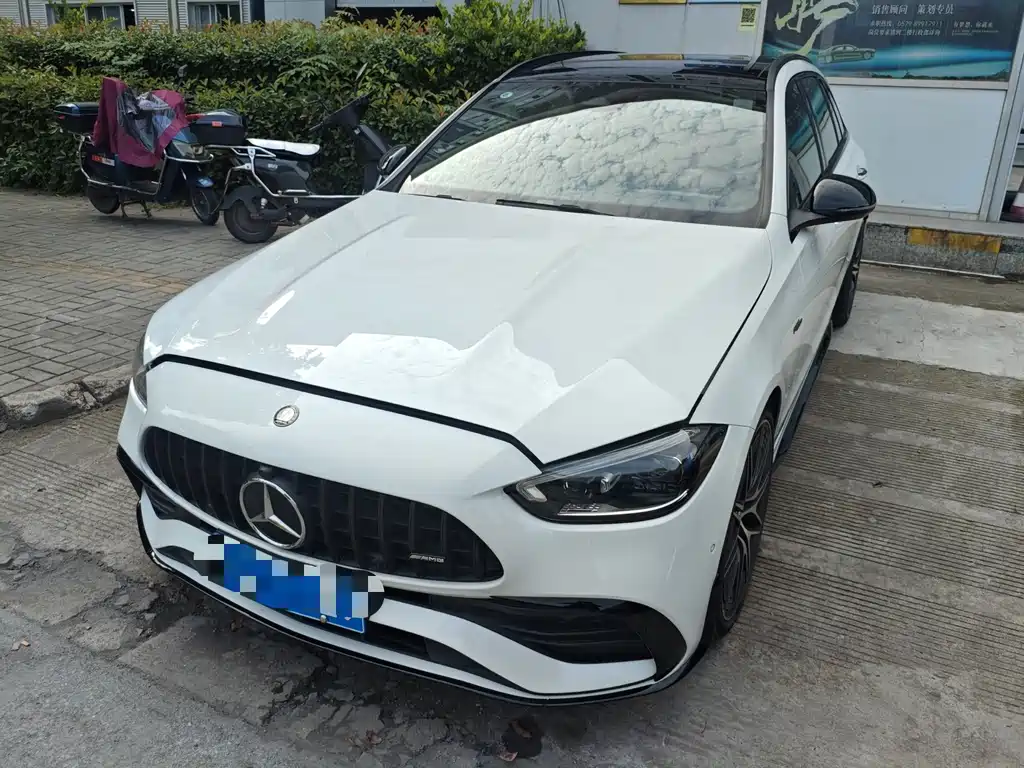 Mercedes-Benz C-Class AMG 2025