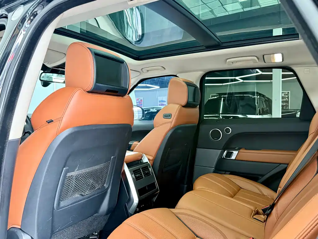 Land Rover Range Rover Sport 2016 — фото 10