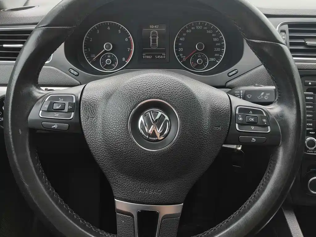 Volkswagen Sagitar 2015 — фото 19