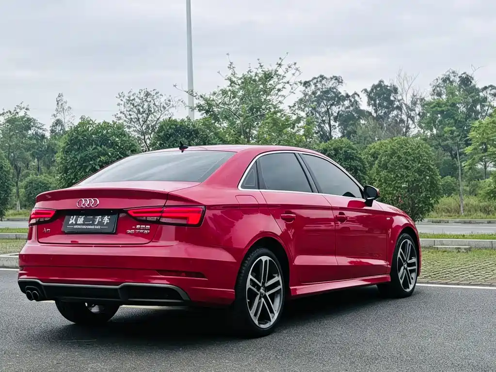 Audi A3 2019 — фото 6
