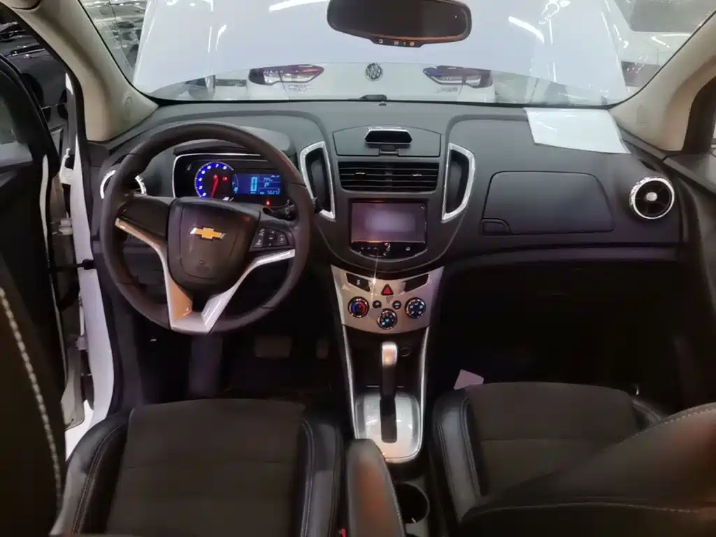 Chevrolet Trax 2014 — фото 10