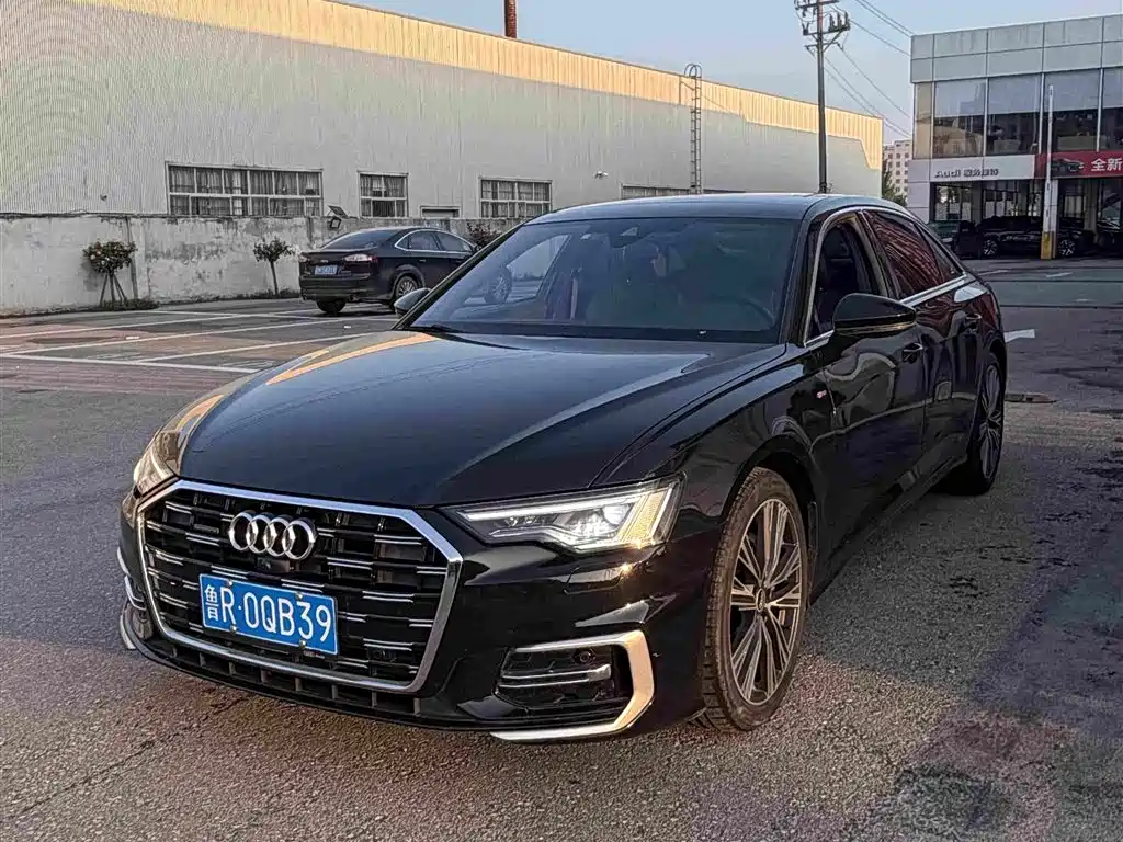 Audi A6L 2023 — фото 1