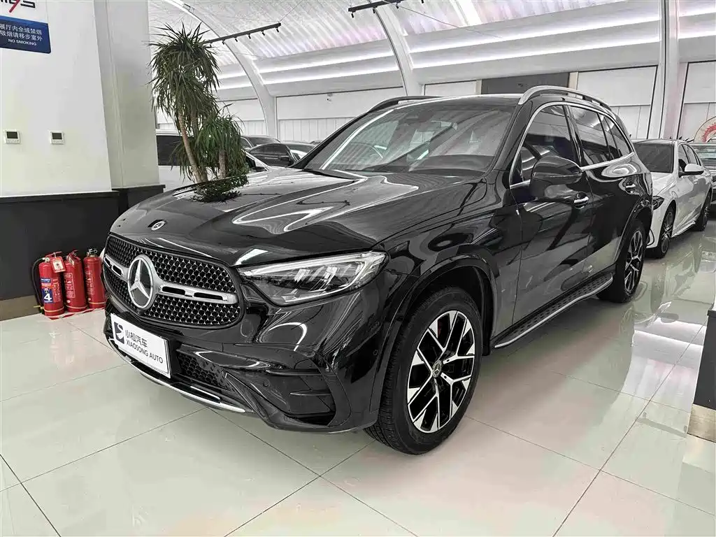 Mercedes-Benz GLC 2023