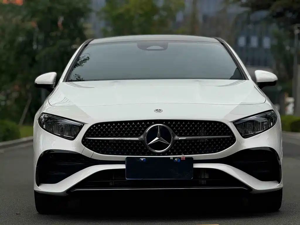 Mercedes-Benz A-Class 2023 — фото 2