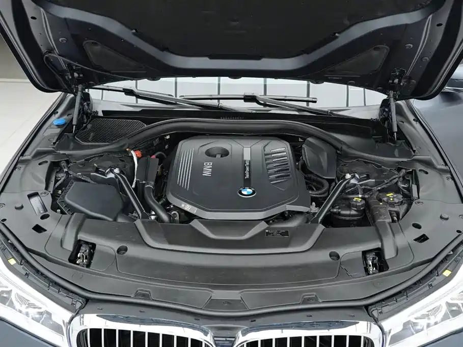 BMW 7 Series 2019 — фото 33