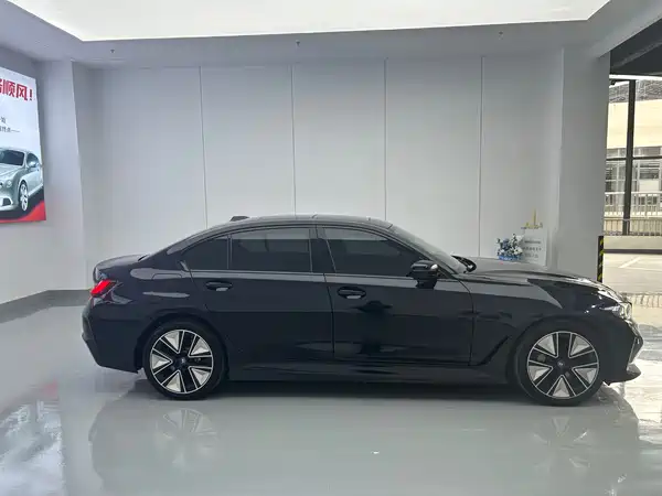BMW i3 2023