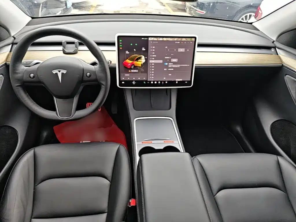 Tesla Model Y 2023 — фото 10