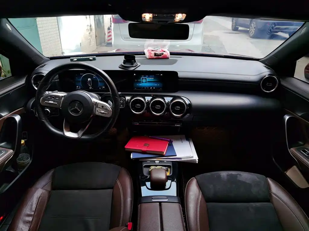 Mercedes-Benz A-Class 2019 — фото 20